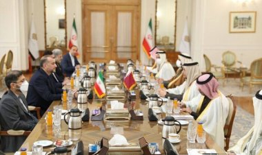 İran ve Katar dışişleri bakanları Afganistan ve Yemen'deki son gelişmeleri görüştü