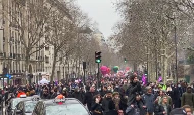 Fransa'da maaş zammı talebiyle ülke genelinde protestolar düzenlendi