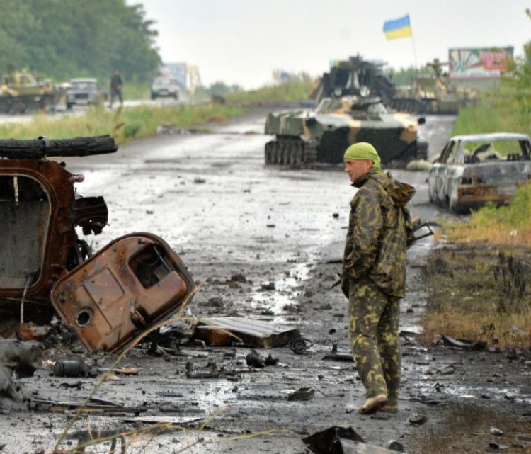 Donbas'ta meydana gelen patlamada 2 Ukrayna askeri öldü