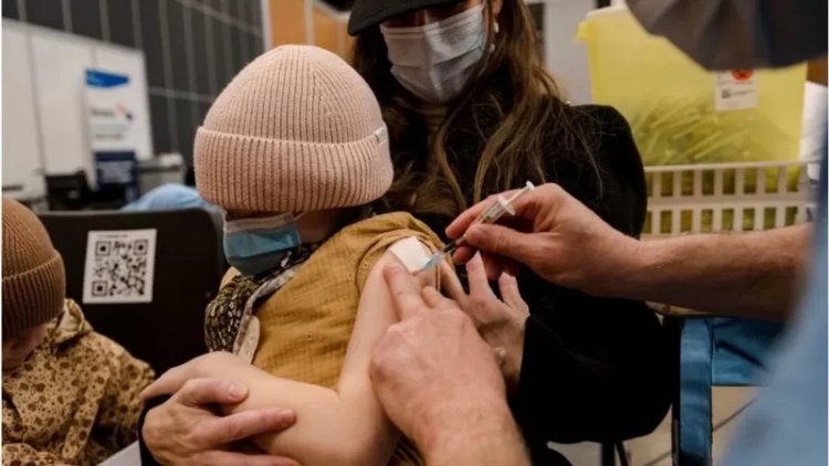 "Kovid-19 aşısı yaptırmayanlar sağlık vergisi ödeyecek"