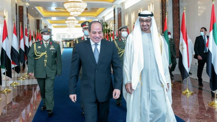 Darbeci Sisi,  BAE ve Bahreyn liderleri ile bir araya geldi