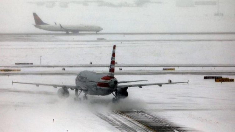 ABD'de etkili olan şiddetli kar sebebiyle 3 binden fazla uçuş iptal edildi