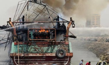İran'da bir limanda çıkan yangında çok sayıda tekne yandı