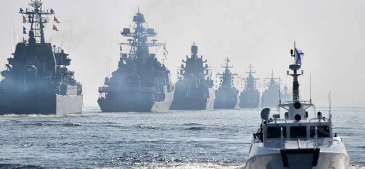 Rus çıkarma gemileri Karadeniz'de