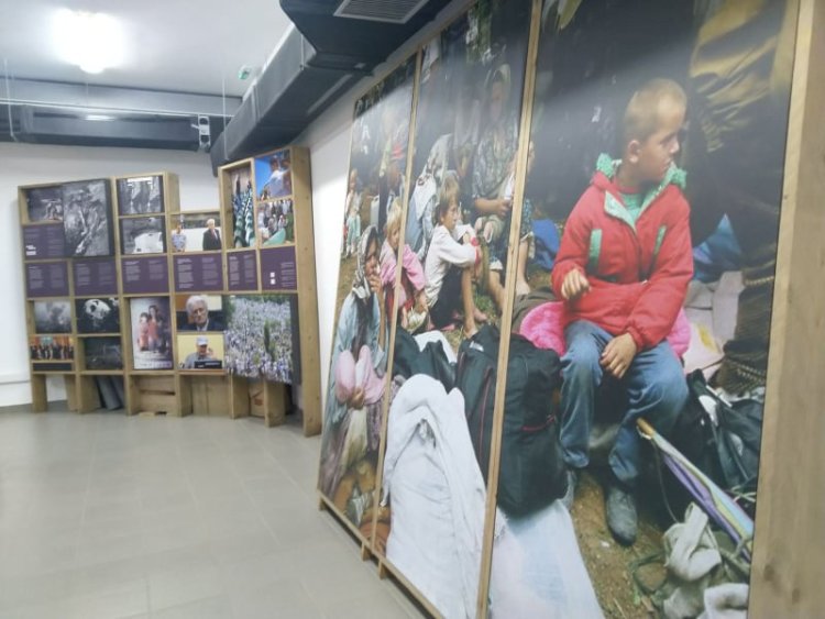 Srebrenitsa'da 'Ölüm tarlalarının ardındaki hayat' sergisi açıldı