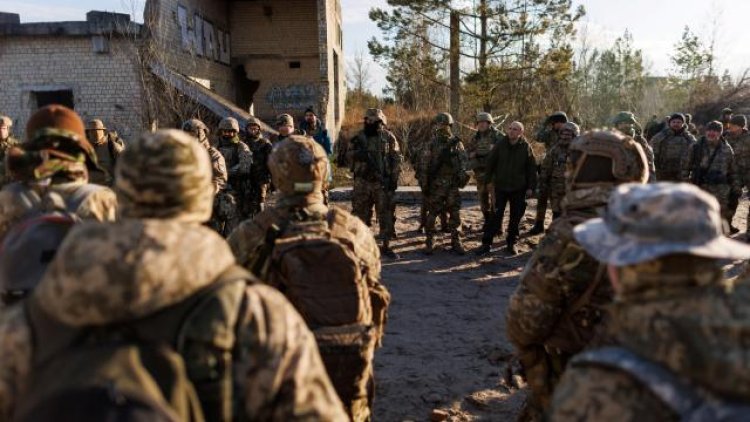 Ukrayna Savunma Bakanı "eli silah tutanları" ülke savunmasına çağırdı