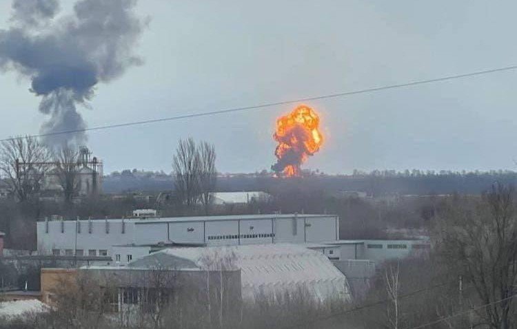 Zelenski: Rusya Vinnytsia Havaalanı’nı 8 füzeyle tamamen tahrip etti
