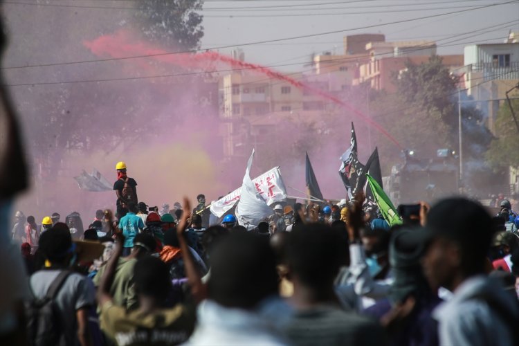 Sudan'da 'sivil yönetim' talebiyle gösteriler düzenlendi