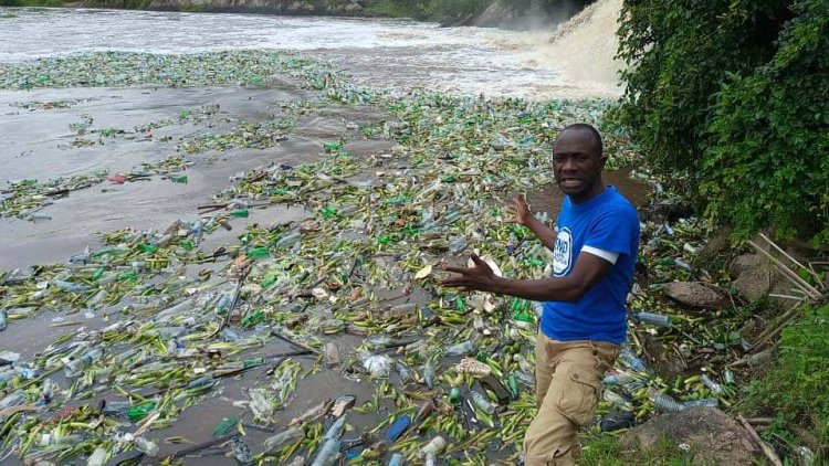 Plastik atıklar Uganda’nın göl ve nehirlerini tehdit ediyor