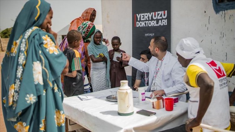 Yeryüzü Doktorlarından "Yeryüzü Acıya Tok, İyiliğinize Aç" kampanyası