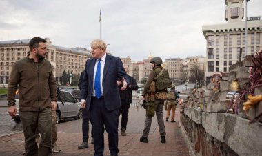 Johnson Kiev'de konuştu: Putin'in başarısız olmasını sağlamak için yapılacak çok şey var