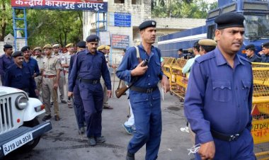 Hindistan'da muhalefet lideri silahlı saldırıda öldürüldü