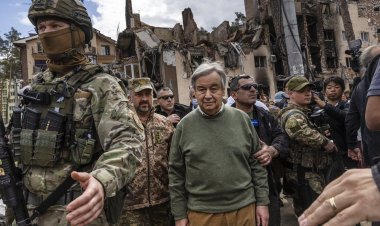 BM Genel Sekreteri, Ukrayna'da yeniden kontrole alınan şehirleri ziyaret etti