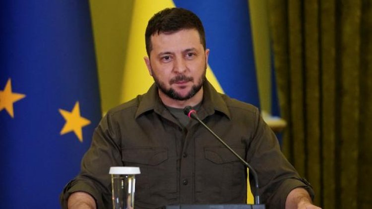 Ukrayna Devlet Başkanı Zelenskiy, istihbarat başkanı ve başsavcıyı görevden aldı