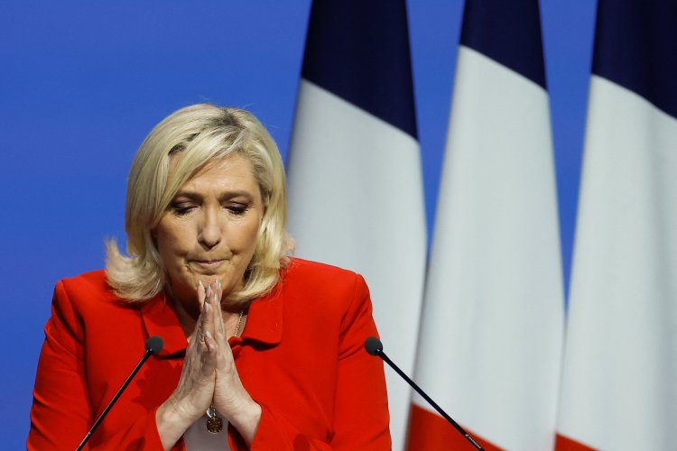 Fransa'da cumhurbaşkanı adayı Le Pen'e yolsuzluk suçlaması