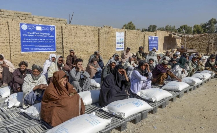 Afganistan nüfusunun üçte ikisi insani yardıma muhtaç