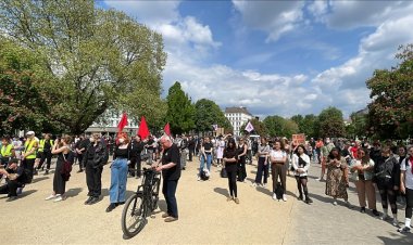 Almanya’da polis şiddeti protesto edildi