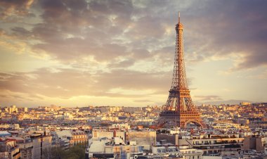 ABD basını: Fransa, Haiti'den alınan haraçlarla Paris'i inşa etti