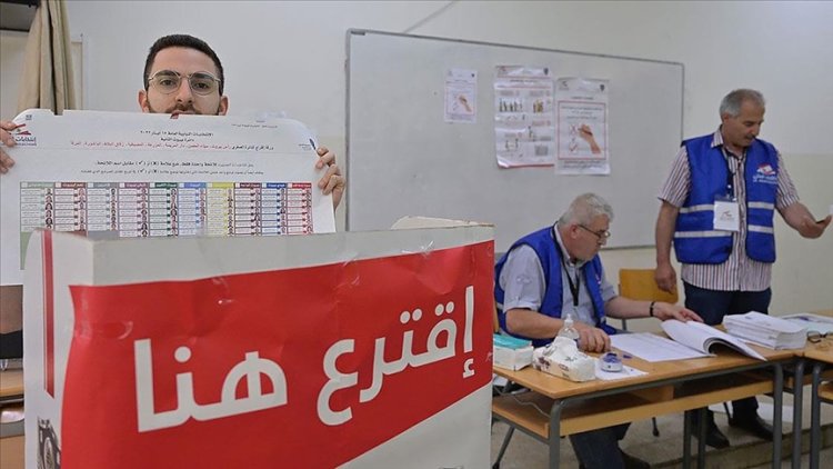 Krizlerin gölgesindeki Lübnan'da, halk genel seçimler için sandık başında