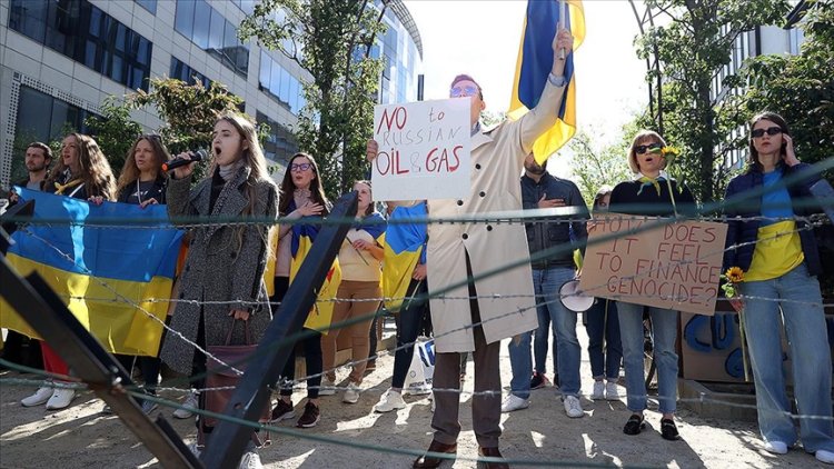 AB Liderler Zirvesi'nde Rusya protestosu