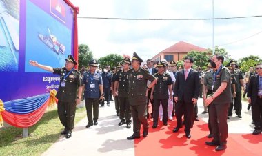 Kamboçya ve Çin, ABD'nin karşı çıktığı donanma üssünün temelini attı