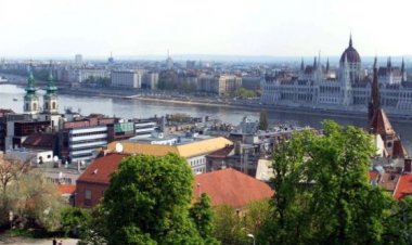 Macaristan'daki "acil durum" devam edecek