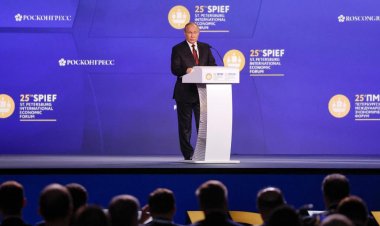 Putin: Batı’nın yaptırımları Avrupa’yı 400 milyar euro zarara soktu