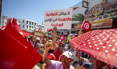 Tunus’ta yeni Anayasa için düzenlenecek referandum protesto edildi