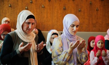 Bosnalı Bilgisayar mühendisi Naida: Hacca gideceğim ve Allah'ın misafirlerinden biri olacağım için çok mutluyum