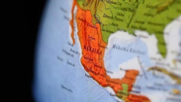 Meksika'da tekne battı: 8 ölü