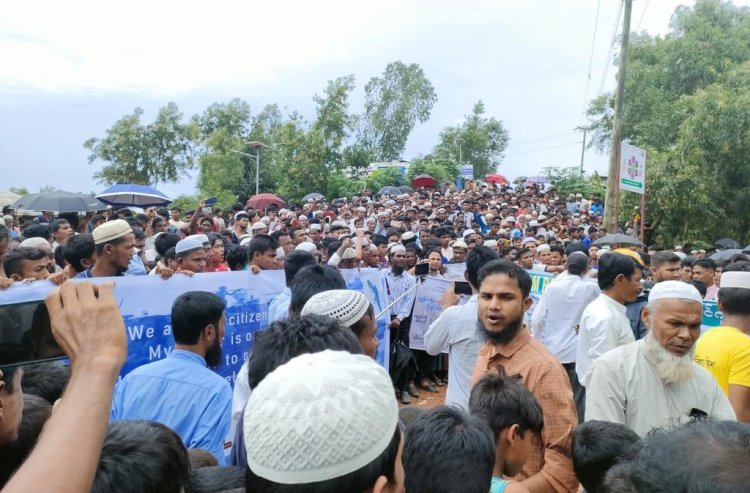 Bangladeş'teki on binlerce Arakanlı Müslüman mülteci Myanmar'a dönmek için gösteri yaptı