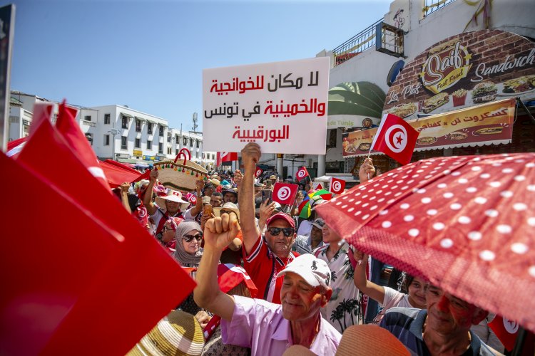 Tunus’ta yeni Anayasa için düzenlenecek referandum protesto edildi