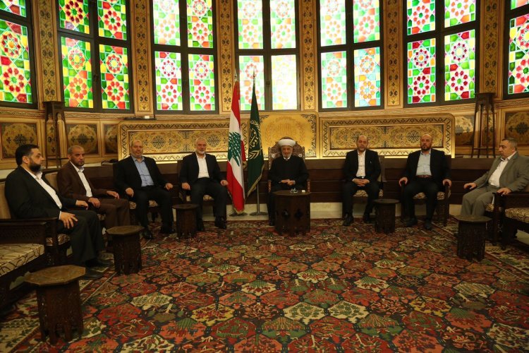 Heniyye başkanlığındaki Hamas heyeti Lübnan'da