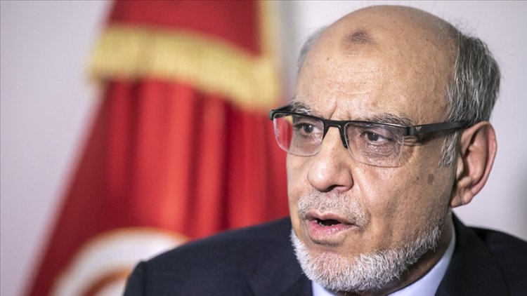 Tunus'ta muhalefeti yıldırma politikası: Eski Başbakan Cibali gözaltına alındı