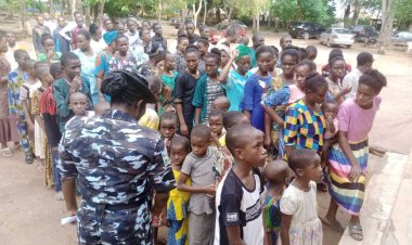 Nijerya'da papazın kilisede rehin tuttuğu 77 kişi kurtarıldı