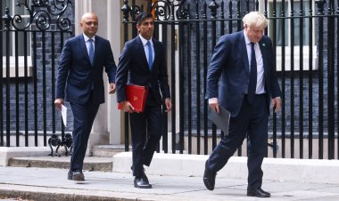 İngiltere'de Sağlık Bakanı Javid ile Maliye Bakanı Sunak art arda istifa etti