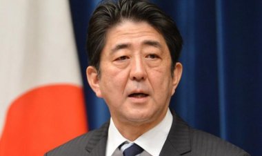 Eski Japonya Başbakanı uğradığı silahlı saldırı sonrası hayatını kaybetti