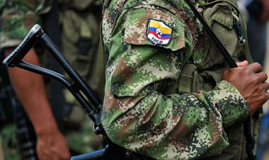 Kolombiya'da eski FARC üyelerine operasyon: 10 ölü