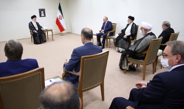 Rusya Devlet Başkanı Putin, İran dini lideri Ayetullah Hamaney ile görüştü