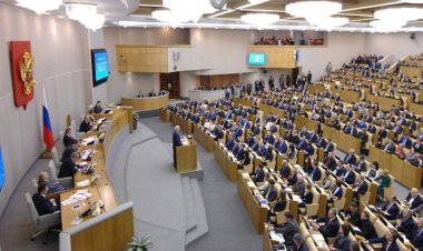 Rusya'da aile değerlerinin inkar edilmesi ve LGBT propagandasını yasaklayan yasa tasarısı parlamentoya sunuldu