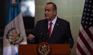 Guatemala Cumhurbaşkanı silahlı saldırıya uğradı