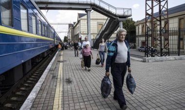 Ukrayna, Donetsk'e yönelik sadırılar sonrası 'zorunlu tahliye'ye hazırlanıyor