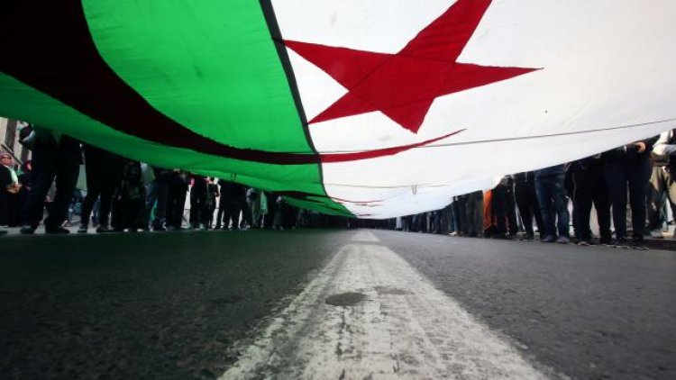 Cezayir'de "kara dönem" mahkumlarını serbest bırakacak kanun hazırlanıyor