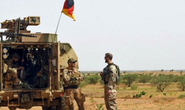 Almanya, Mali'deki Alman askerlerinin görevini askıya aldı