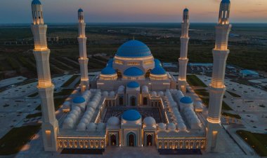 Orta Asya'nın en büyük camisi Kazakistan'da açıldı
