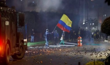 Kolombiya'da devam eden çatışmalarda yüzlerce kişi göç etti