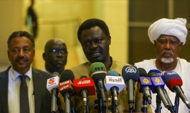 Sudan'da 'geçiş dönemi'ni içeren siyasi bildirge imzalandı