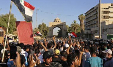 Irak'ta Şii lider Sadr, destekçilerine 1 saat içinde alandan çekilmeleri çağrısı yaptı