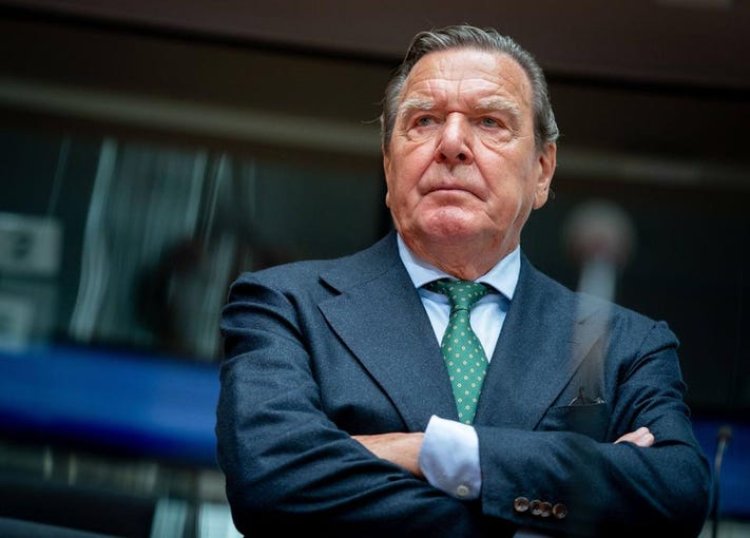 Eski Almanya Başbakanı Schröder, Federal Meclis'i mahkemeye verdi