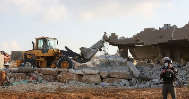 İşgal çetesi 8 Kudüslü ailenin daha evini yıktı